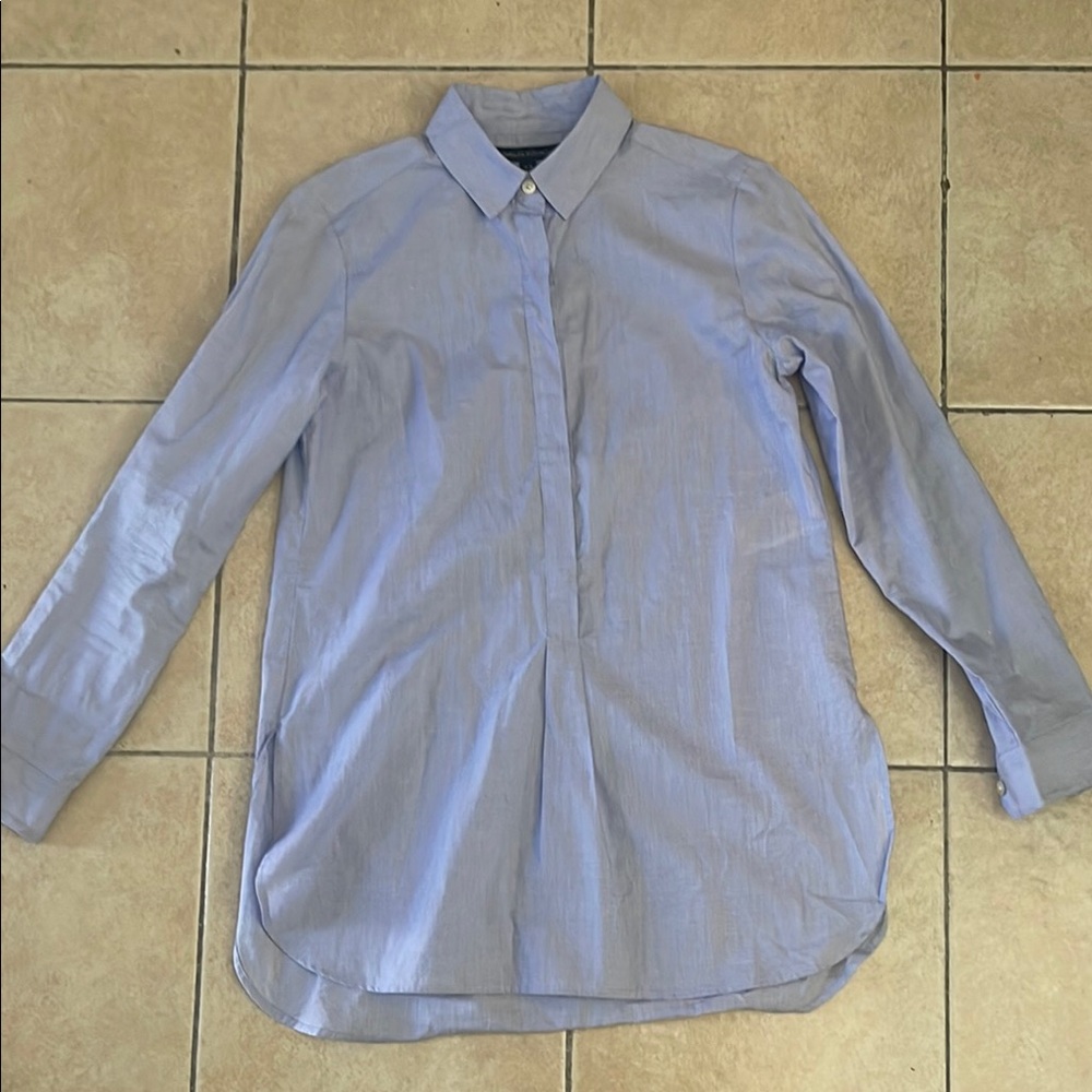 Banana Republic Blue Dress Shirt with Classic Design